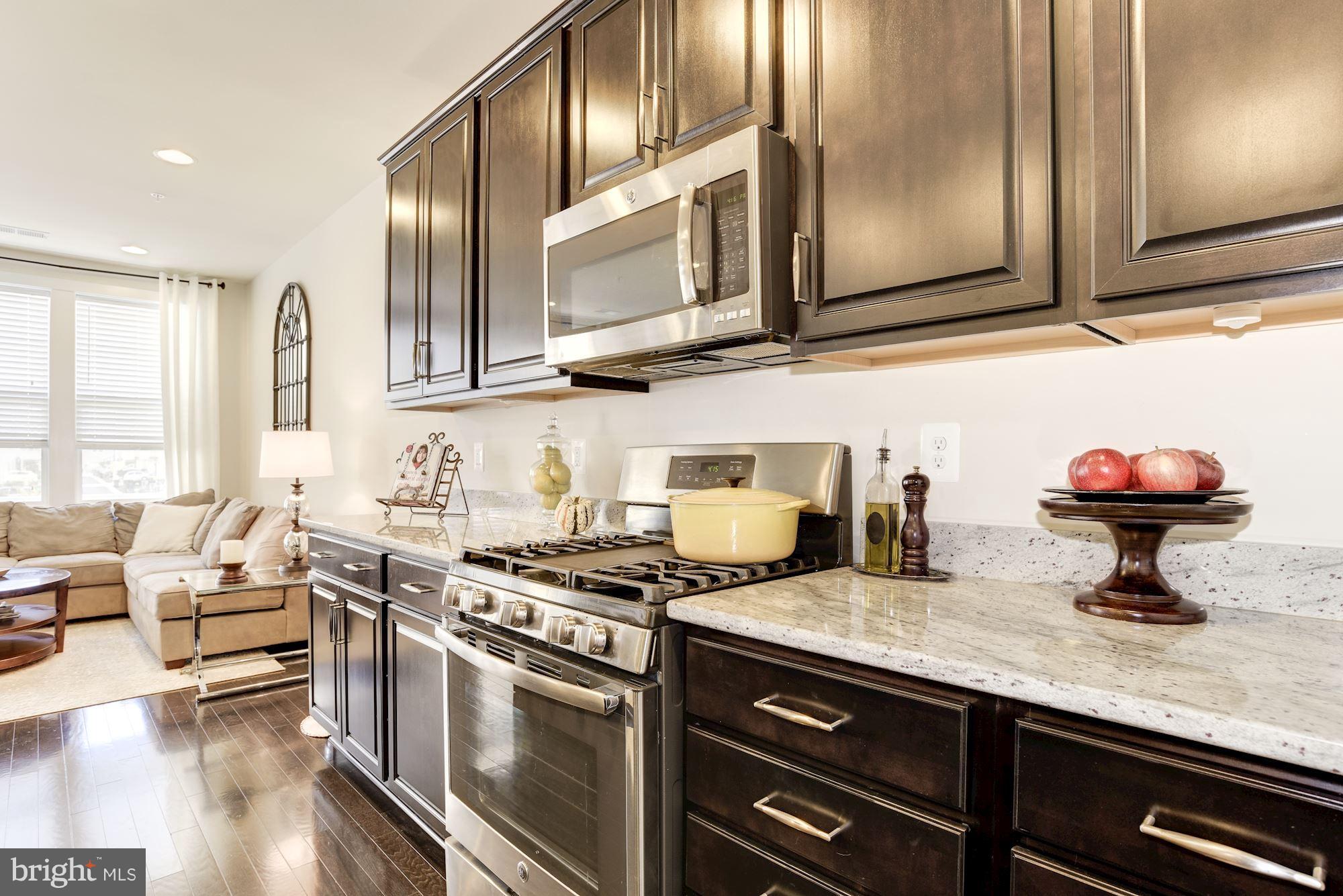 CROWN FARM - Residential