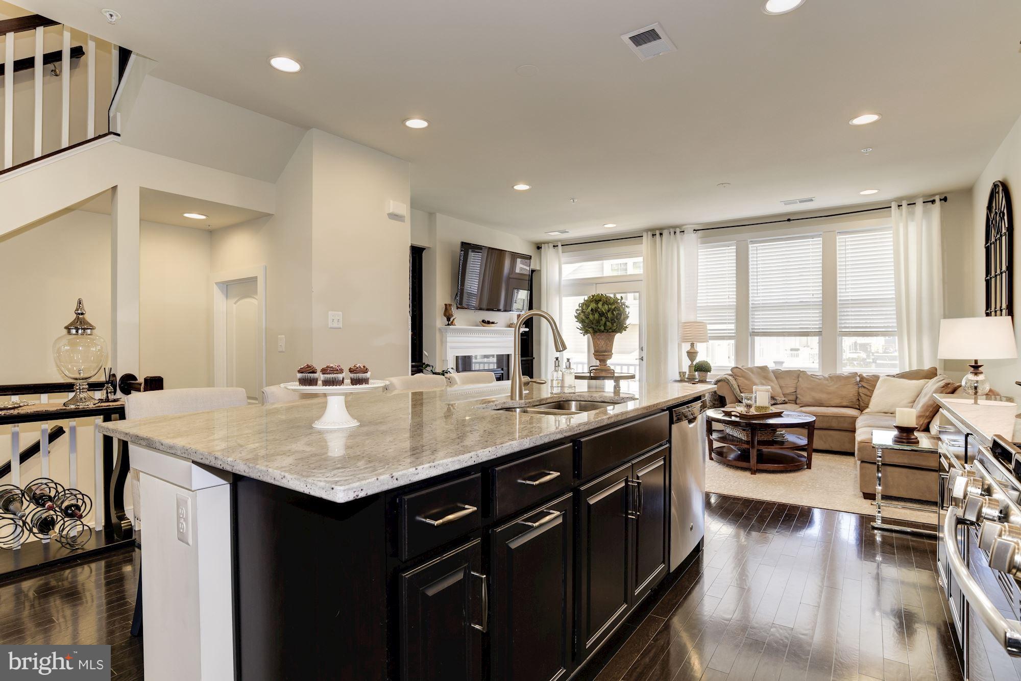 CROWN FARM - Residential