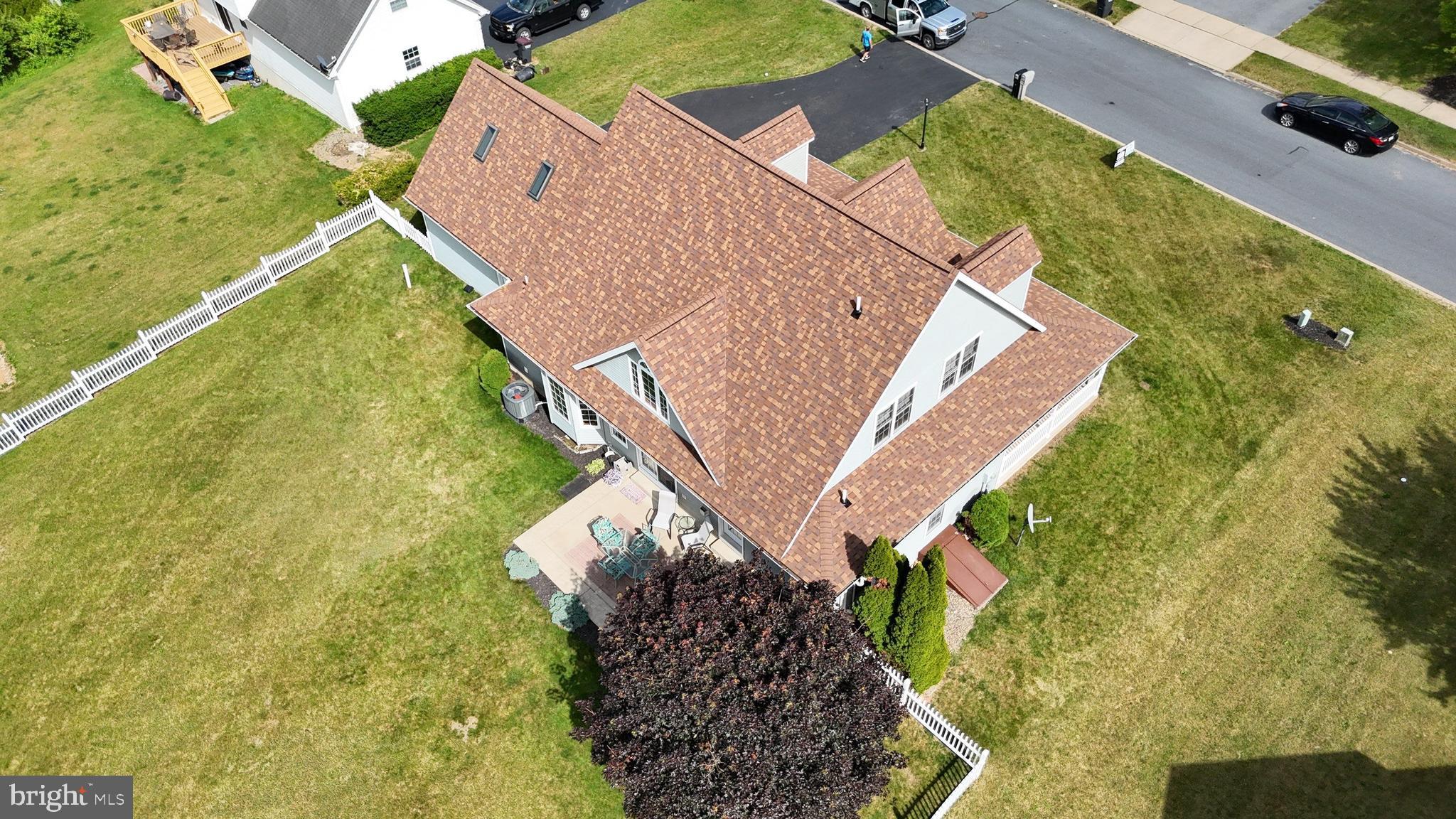 HAMPTON HILLS - Residential