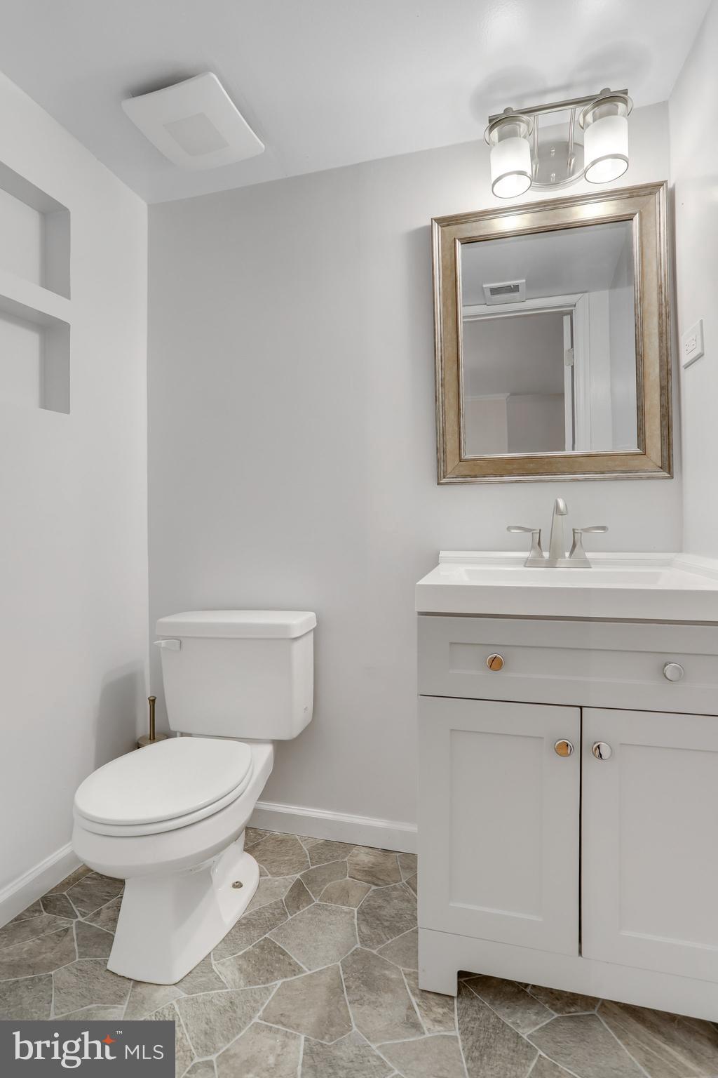 SPRINGFIELD OAKS - Residential Lease
