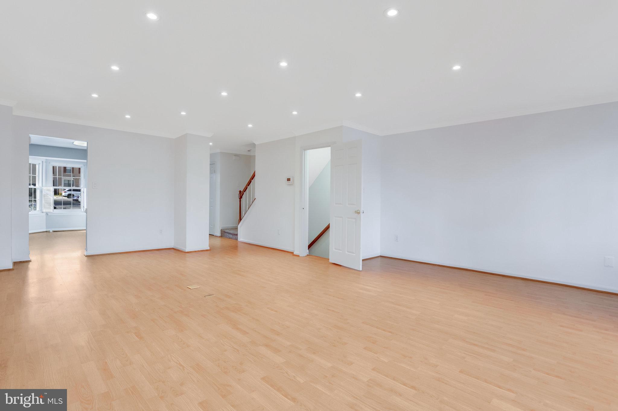 SPRINGFIELD OAKS - Residential Lease