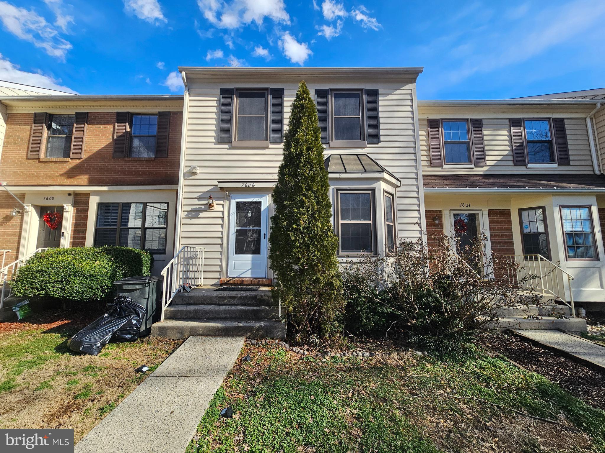 SPRINGFIELD OAKS - Residential Lease