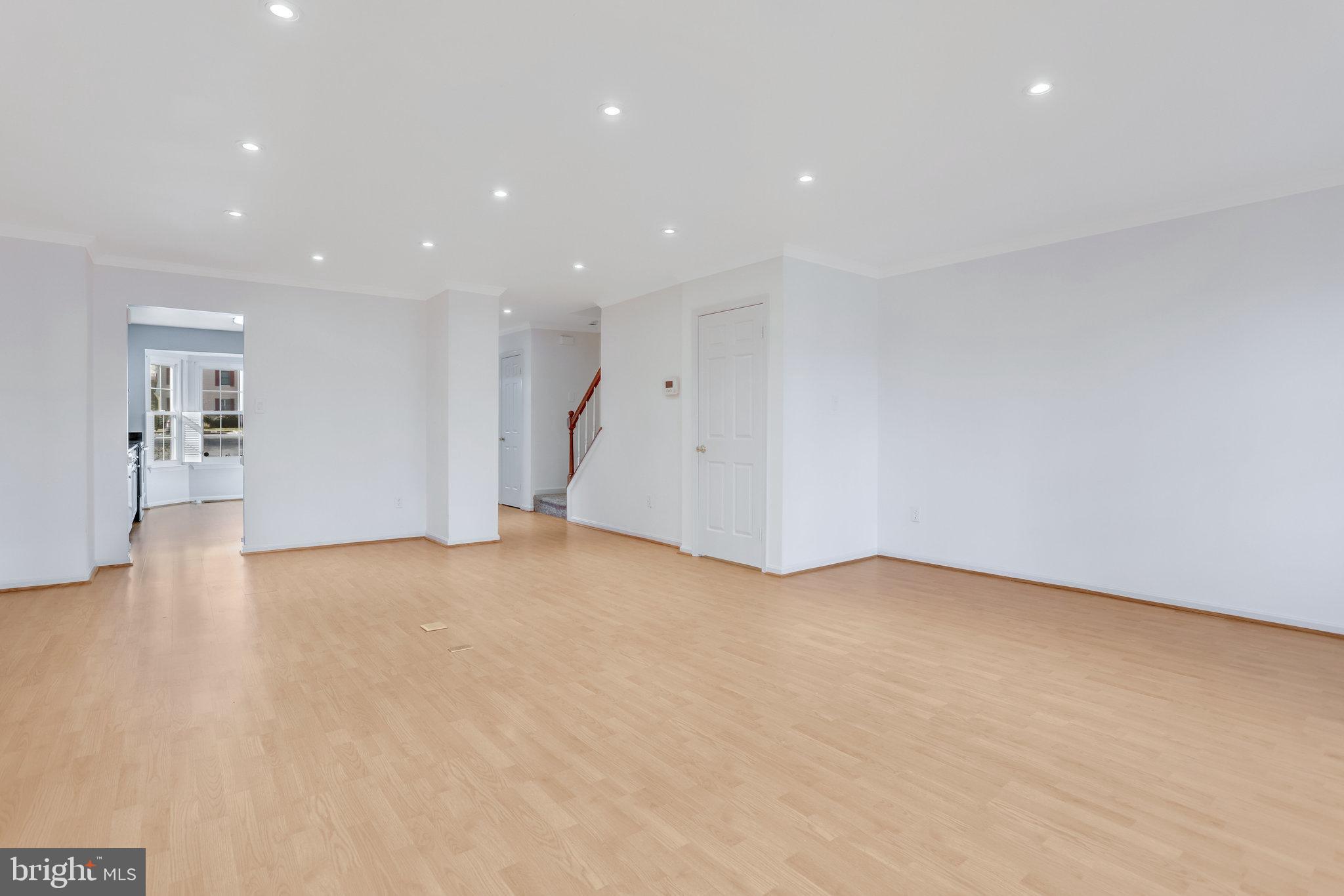 SPRINGFIELD OAKS - Residential Lease