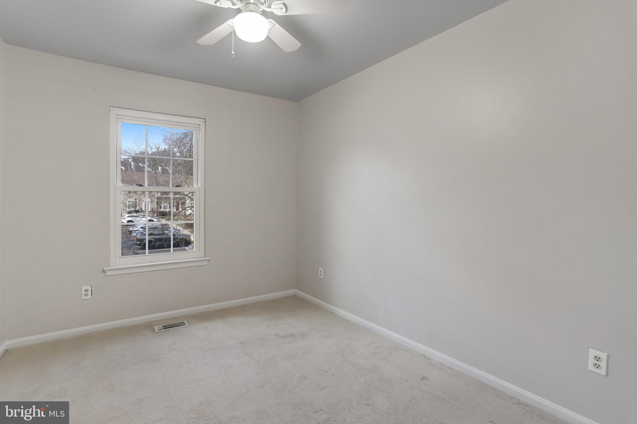 SPRINGFIELD OAKS - Residential Lease
