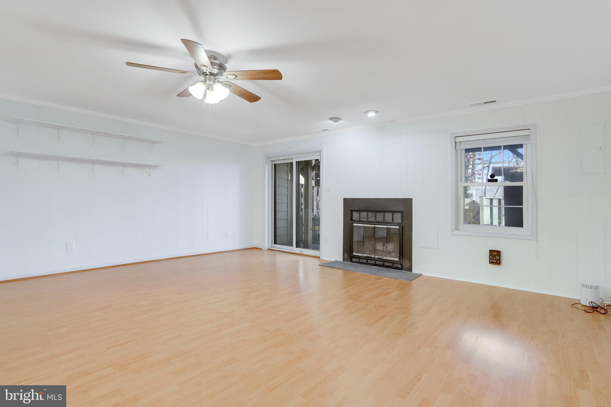 SPRINGFIELD OAKS - Residential Lease