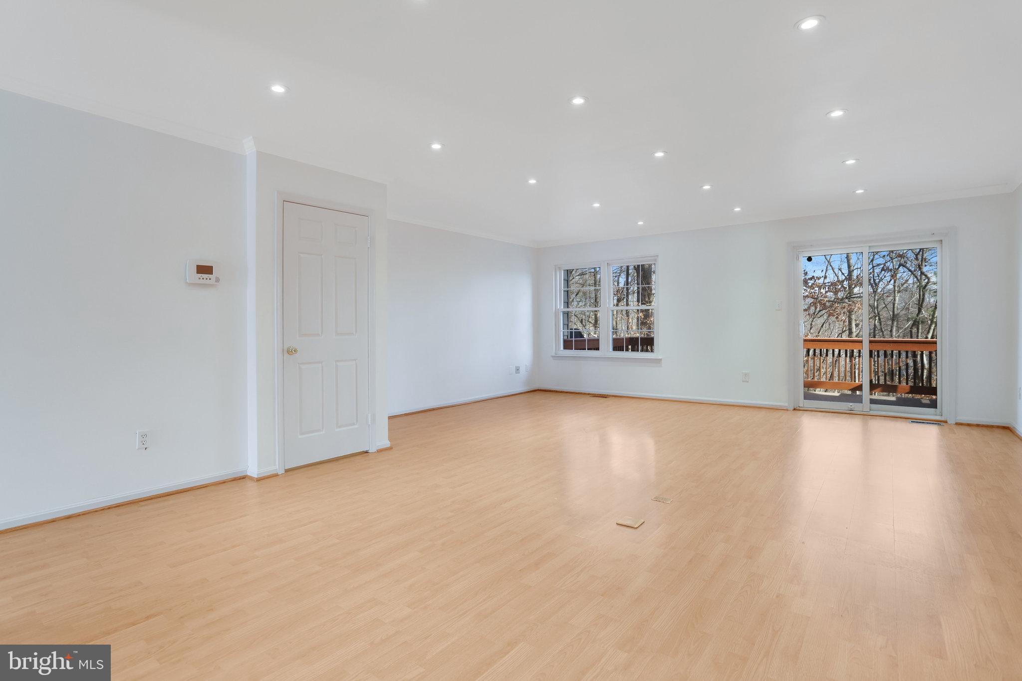 SPRINGFIELD OAKS - Residential Lease