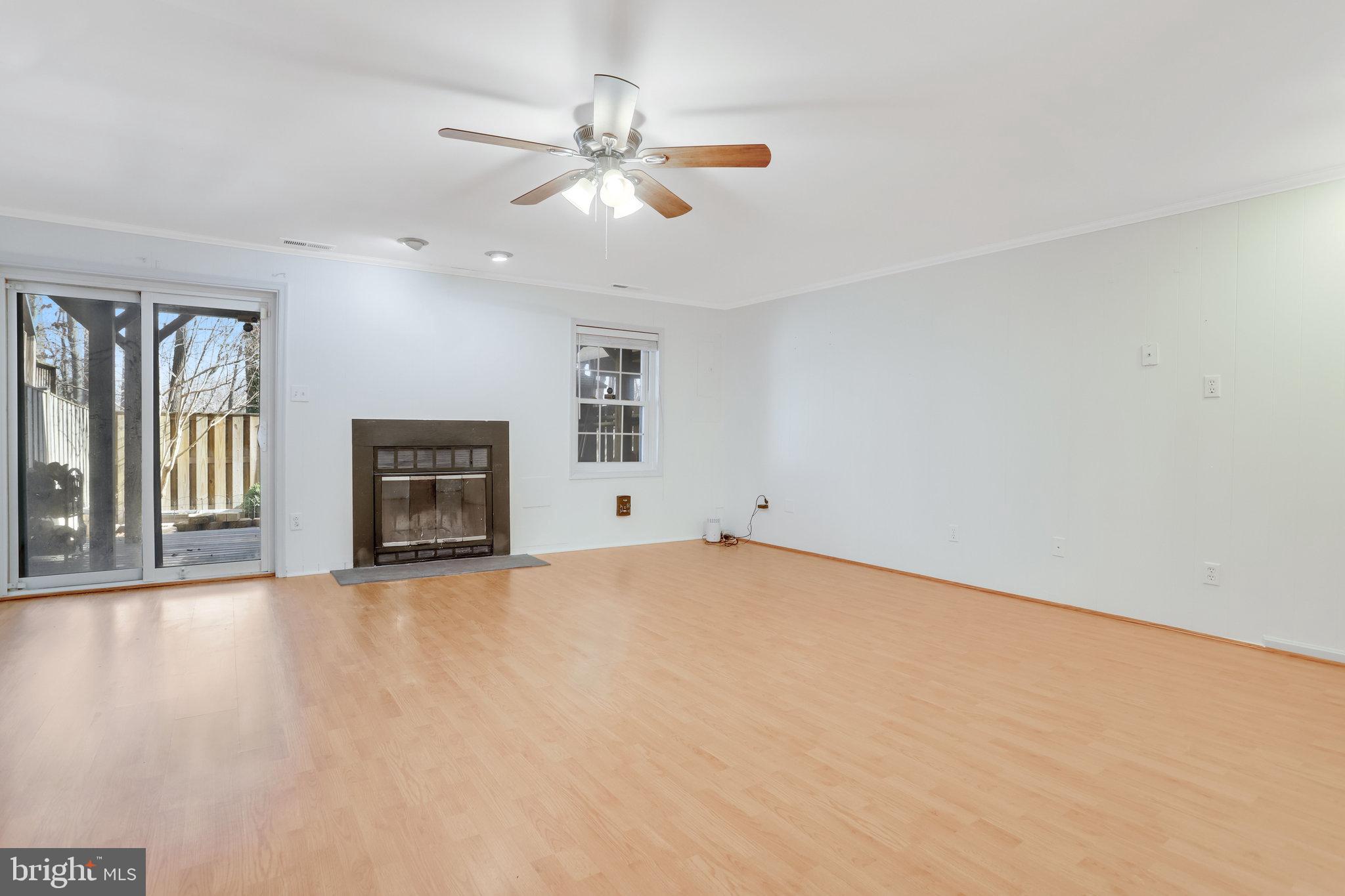 SPRINGFIELD OAKS - Residential Lease
