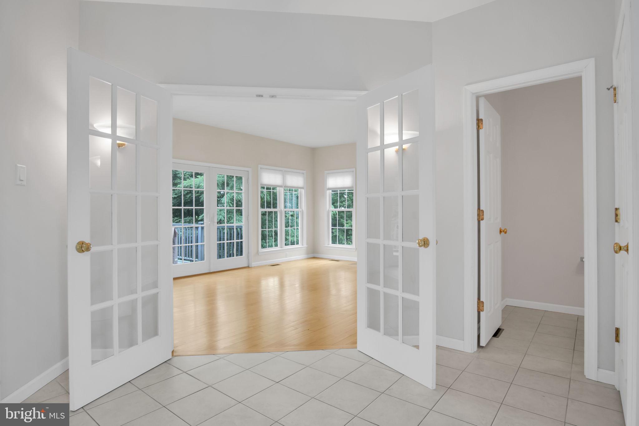 THE HEIGHTS OF BEACON HILL - Residential