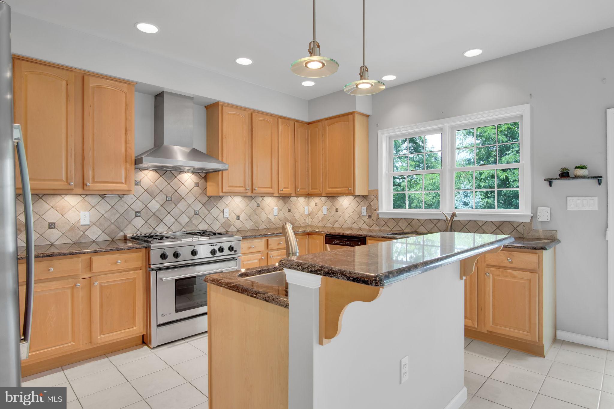 THE HEIGHTS OF BEACON HILL - Residential