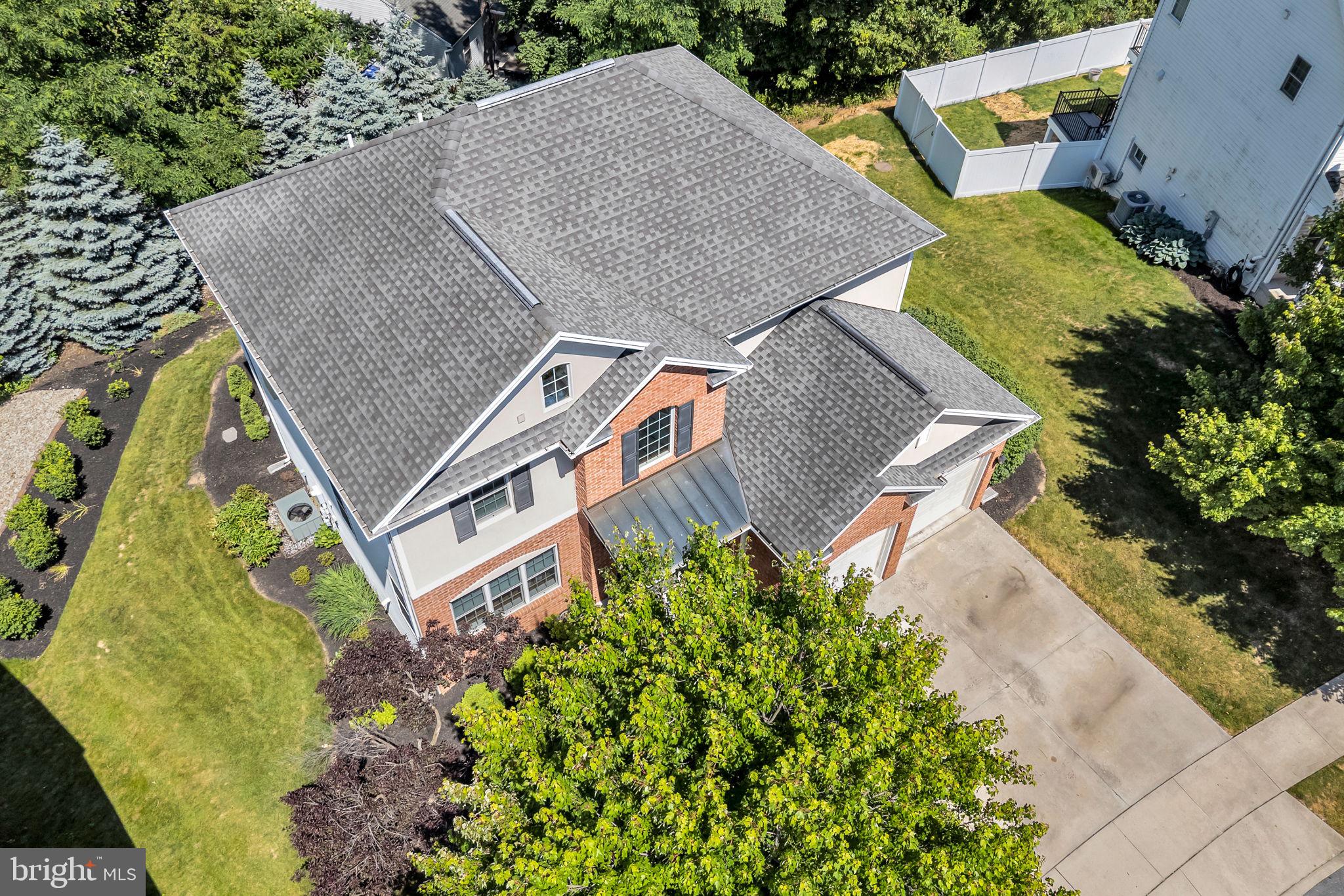 THE HEIGHTS OF BEACON HILL - Residential