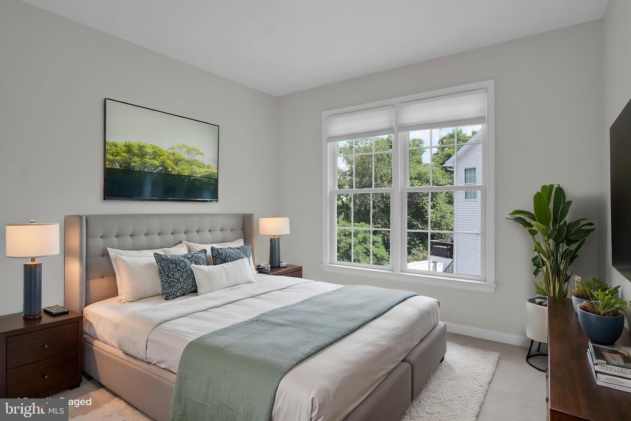 THE HEIGHTS OF BEACON HILL - Residential