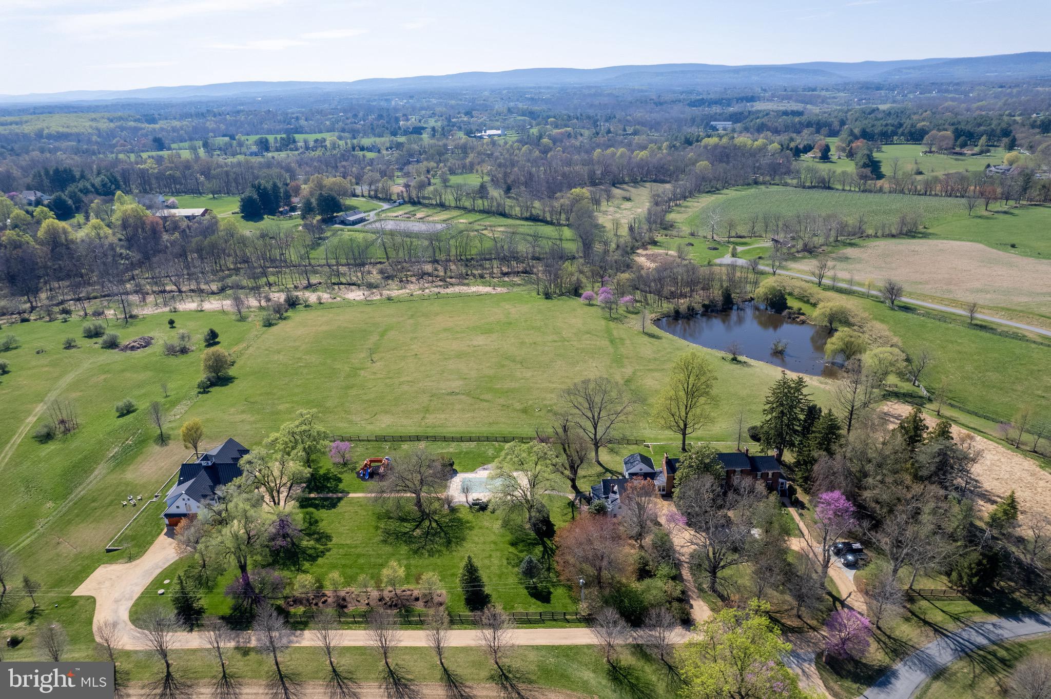HEDGELAND - Residential