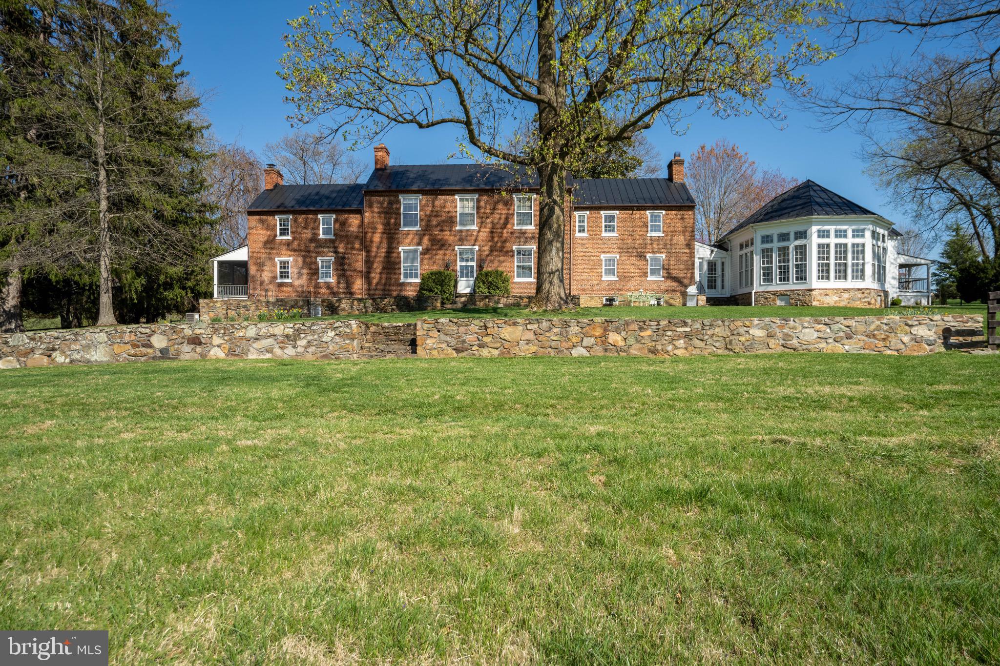 HEDGELAND - Residential