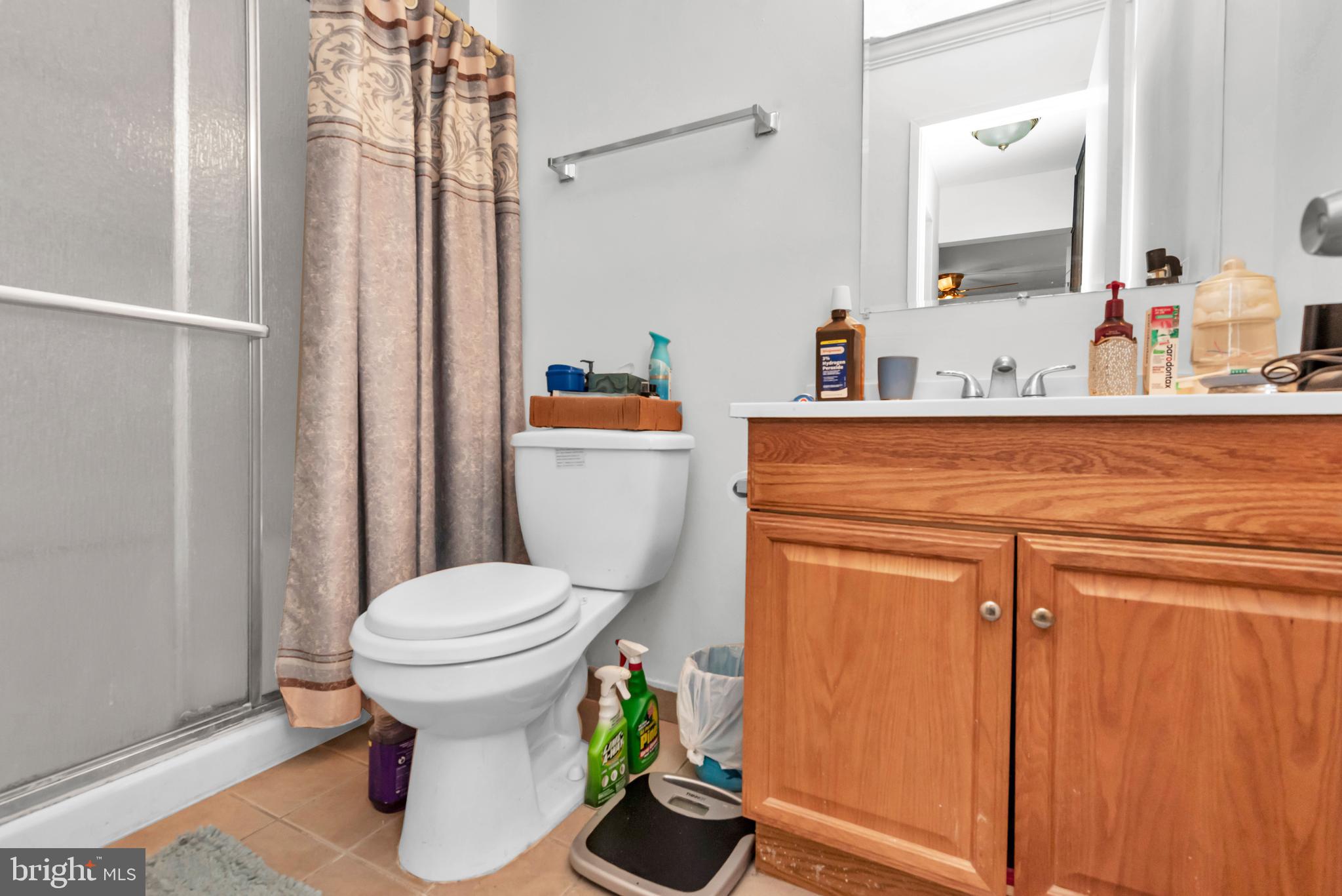 PINES CONDOMINIUM - Residential