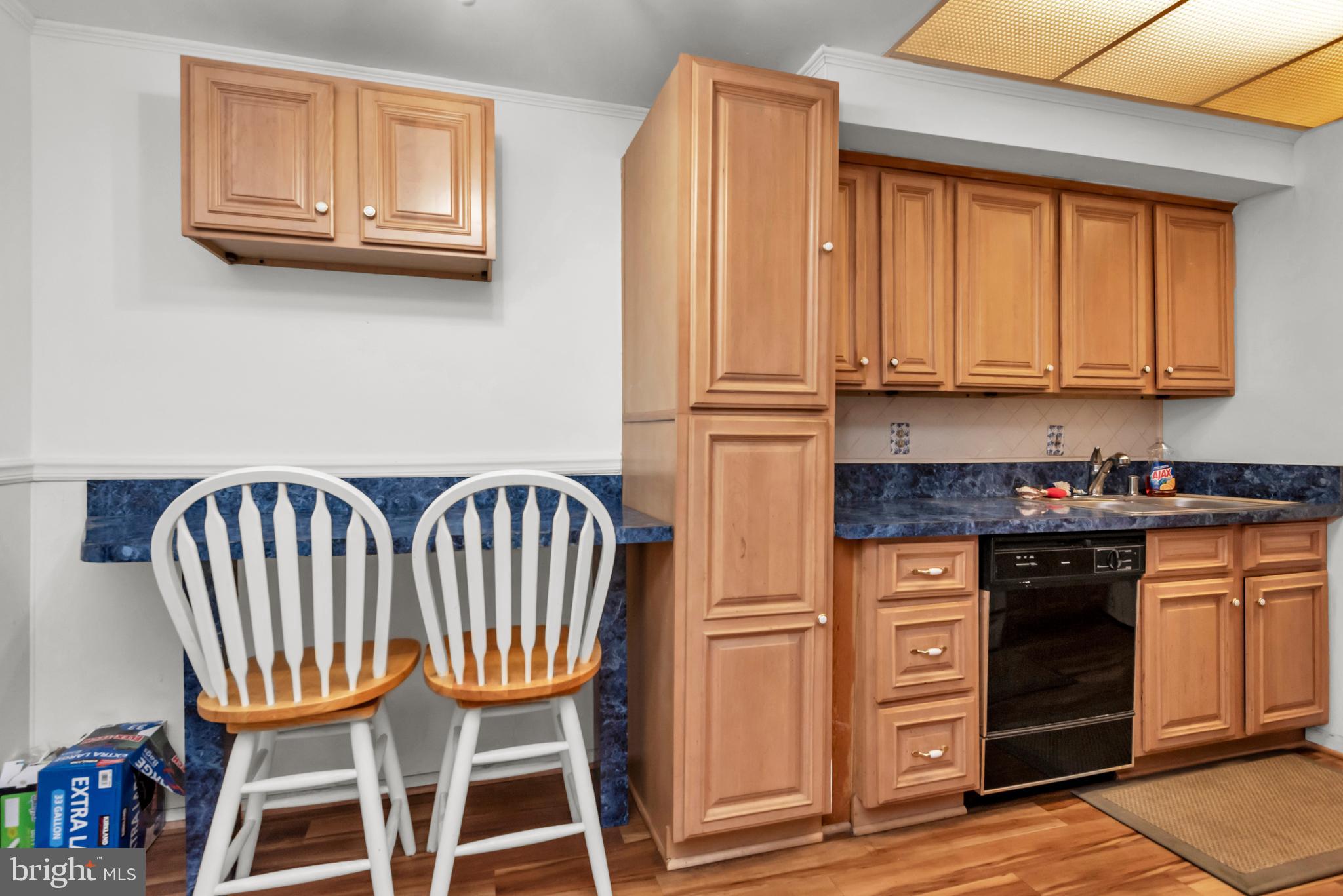 PINES CONDOMINIUM - Residential