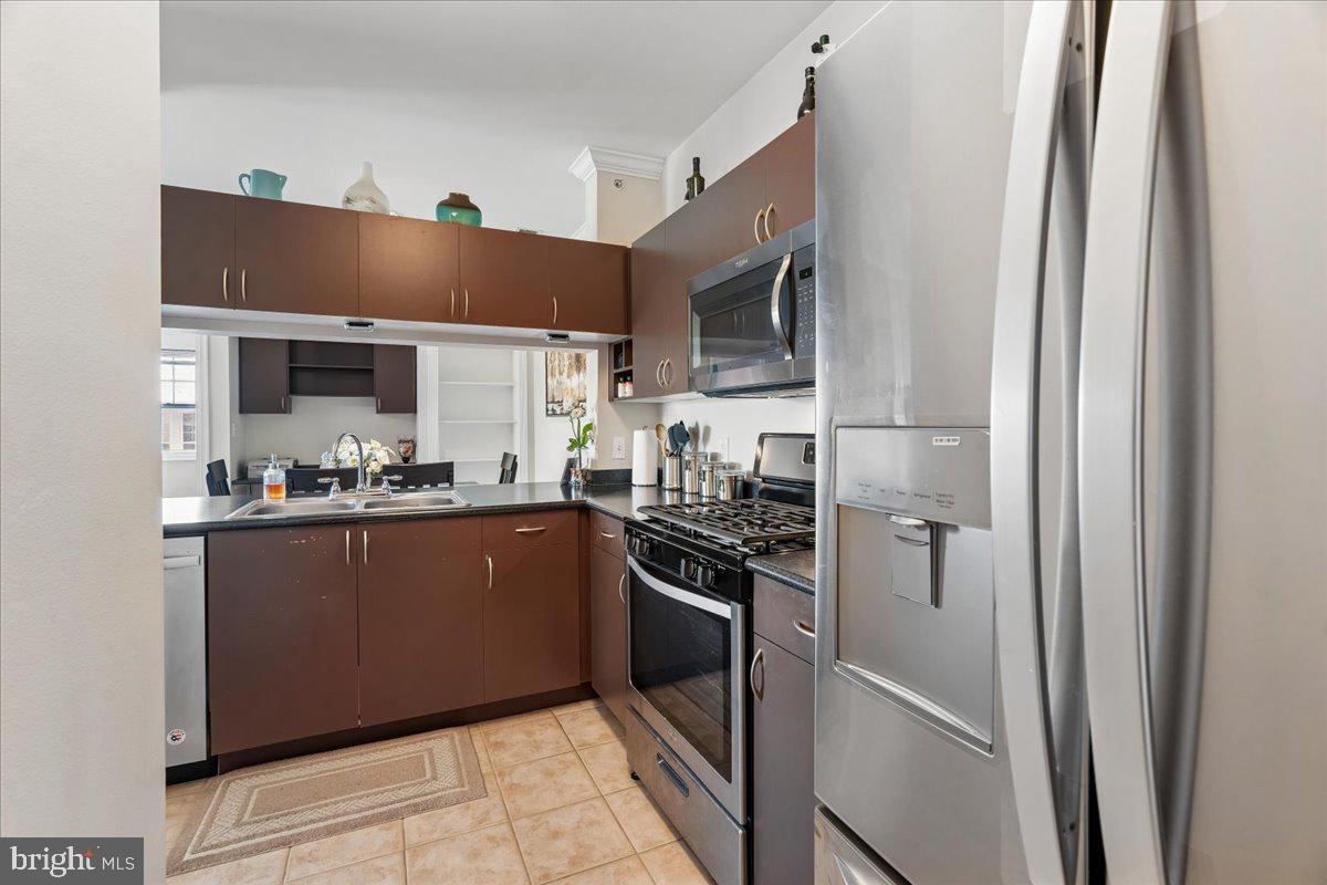 ASHMORE AT GERMANOWN COMMUNITY - Residential