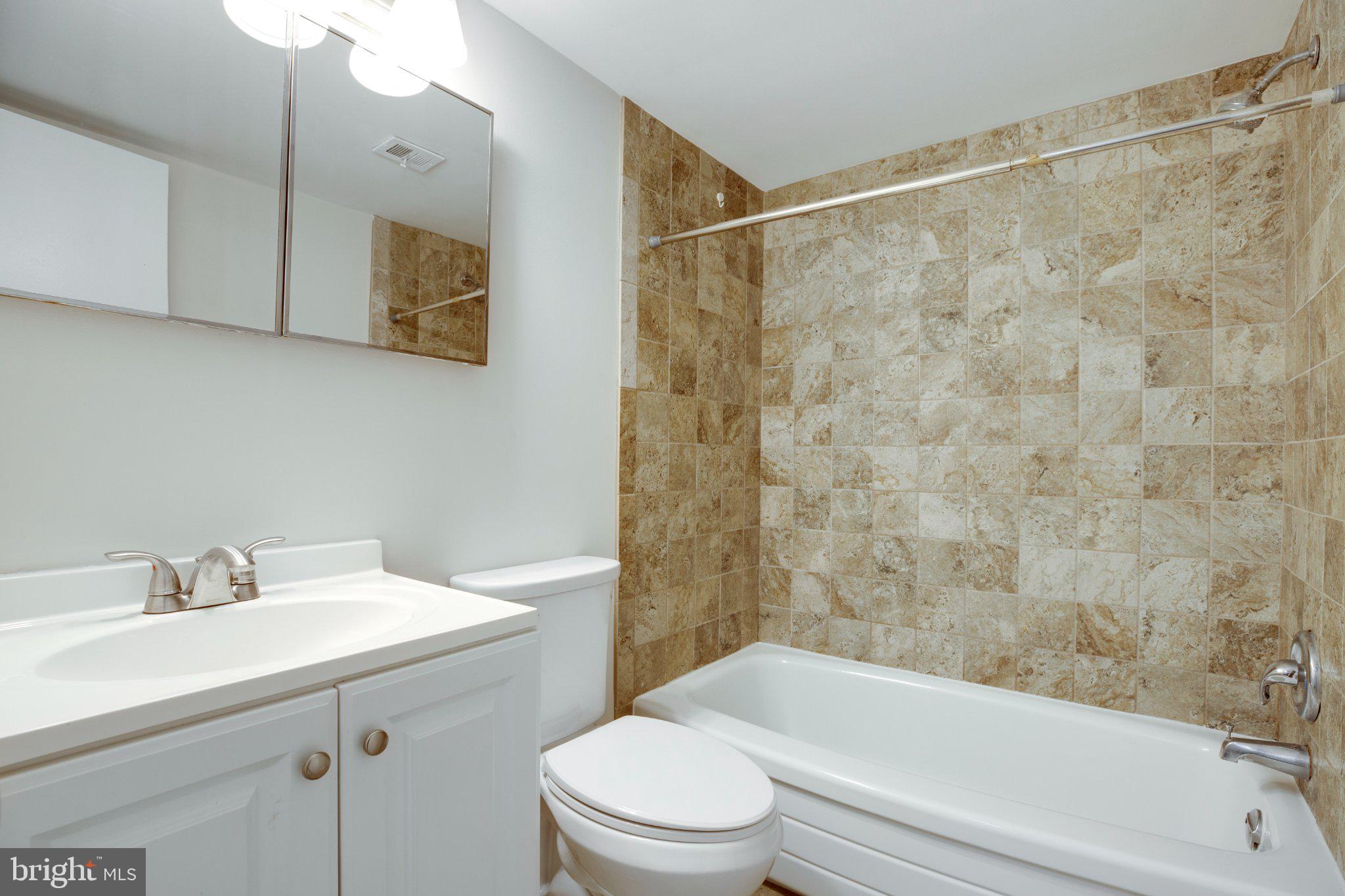 FAIRFAX HERITAGE - Residential