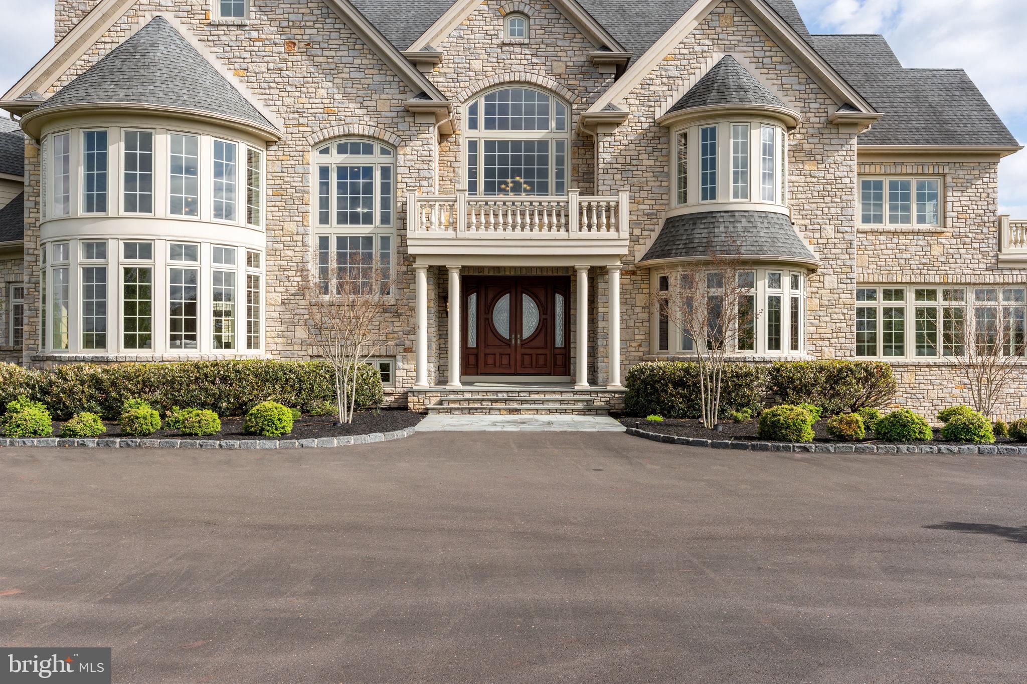 CREEKS BEND - Residential