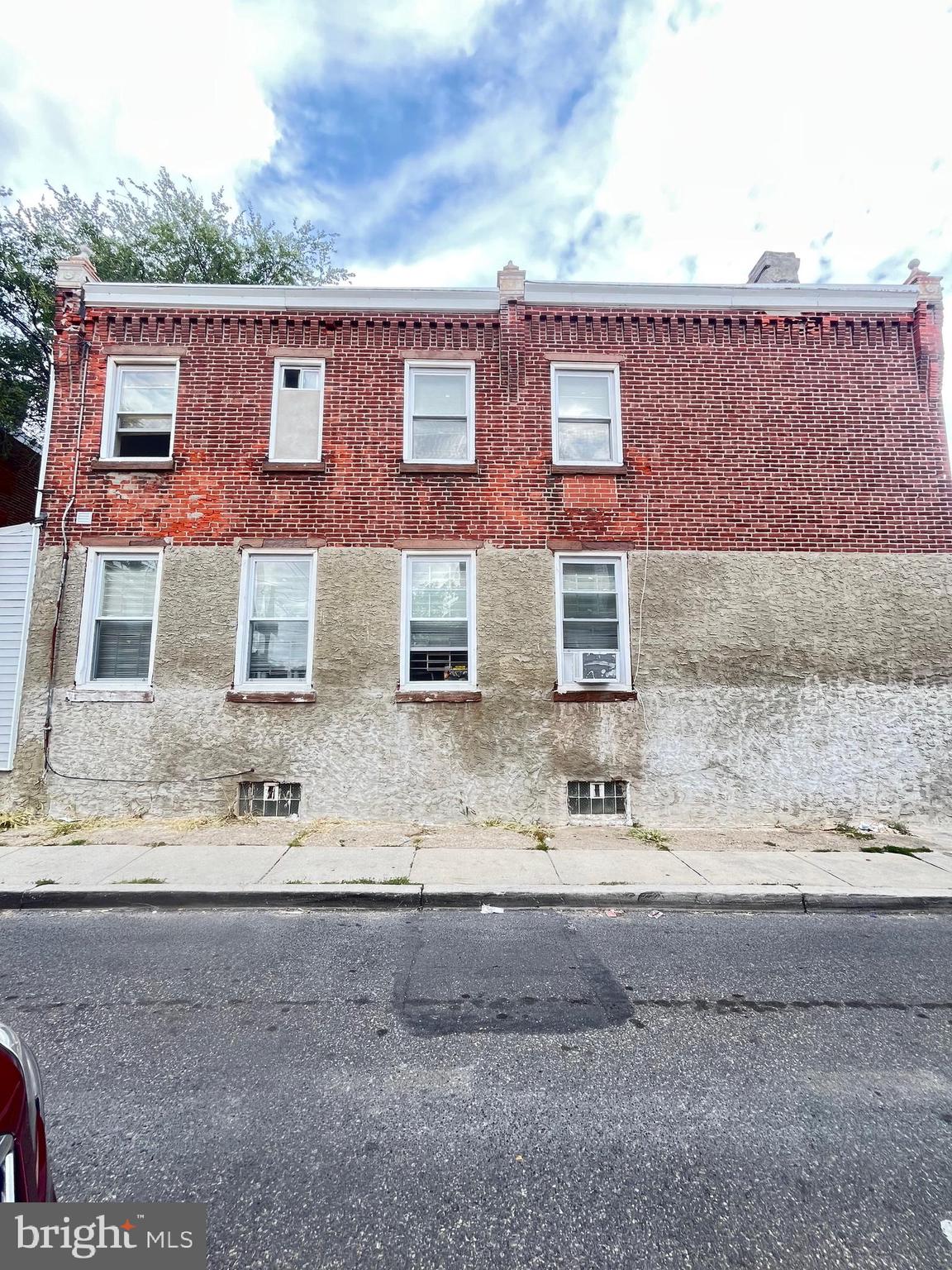 ELMWOOD PARK - Residential