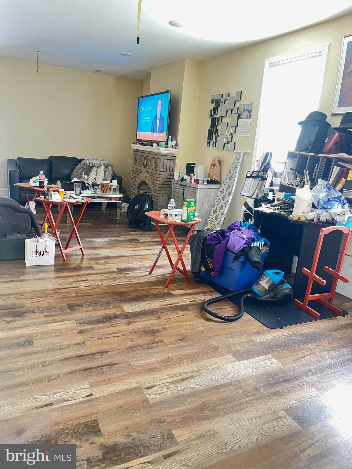 ELMWOOD PARK - Residential