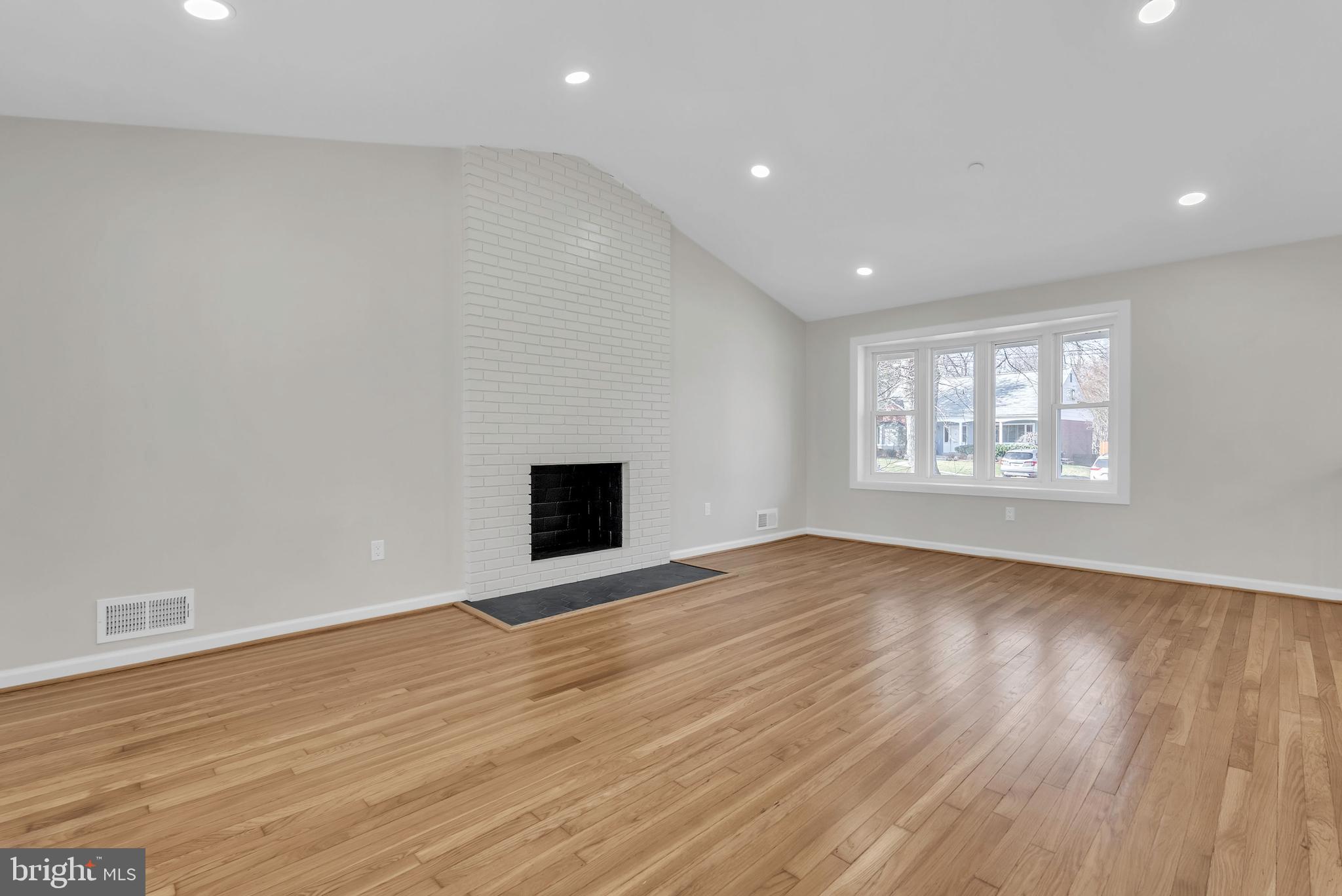 KEMP MILL ESTATES - Residential