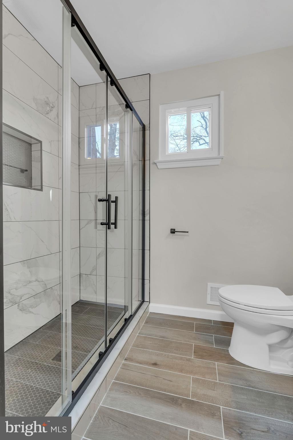 KEMP MILL ESTATES - Residential