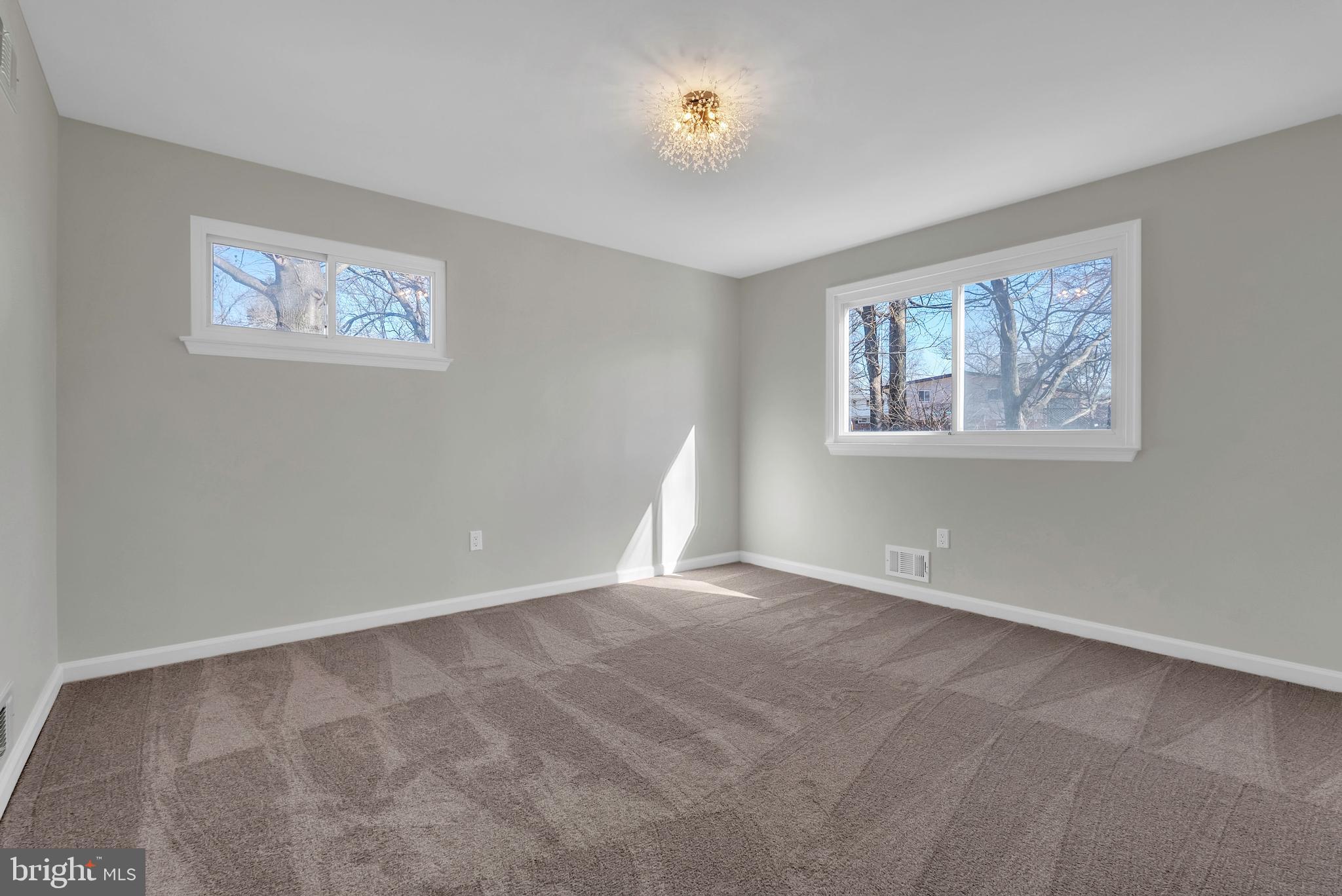 KEMP MILL ESTATES - Residential