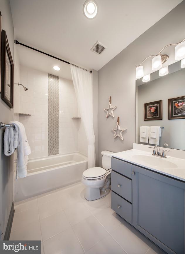 MAPLE RIDGE ESTATES - Residential