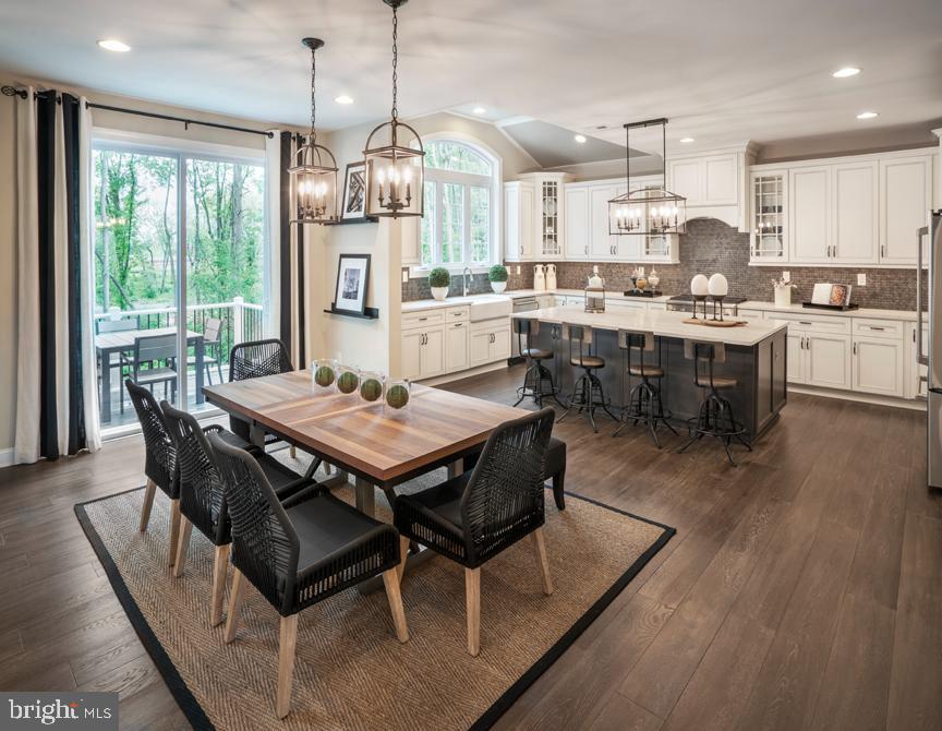 MAPLE RIDGE ESTATES - Residential