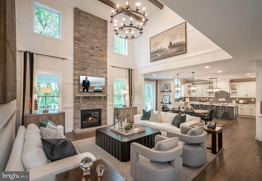 MAPLE RIDGE ESTATES - Residential