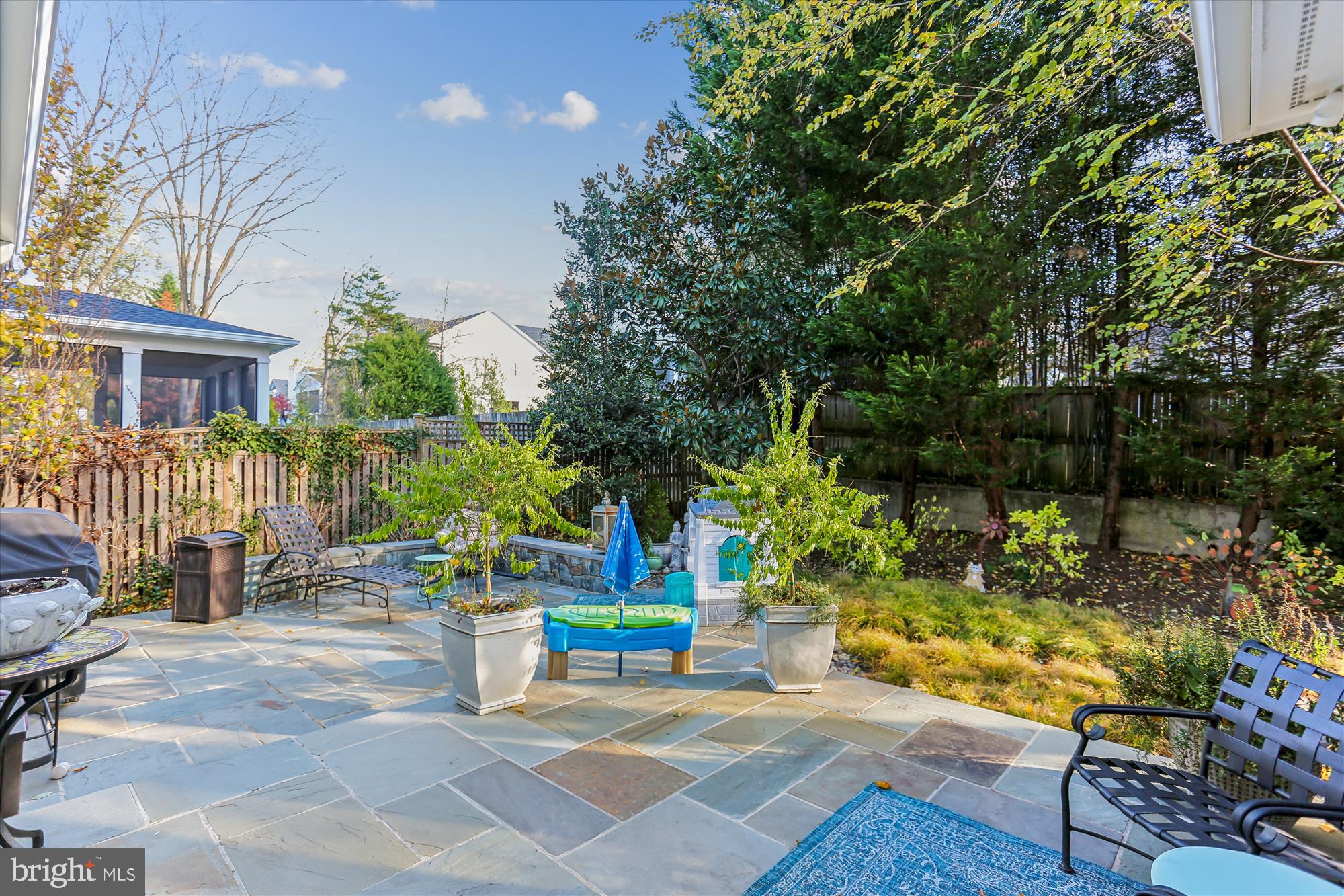 HUNTINGTON TERRACE - Residential