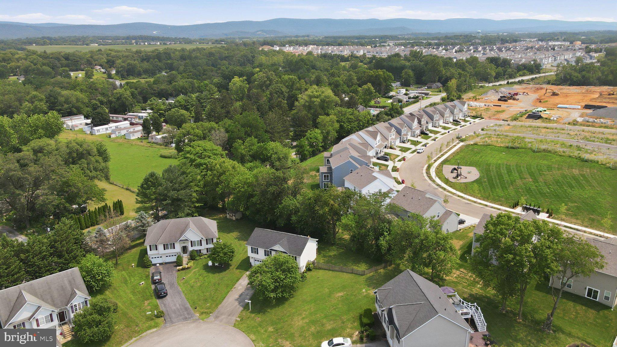 BRIAR RUN - Residential