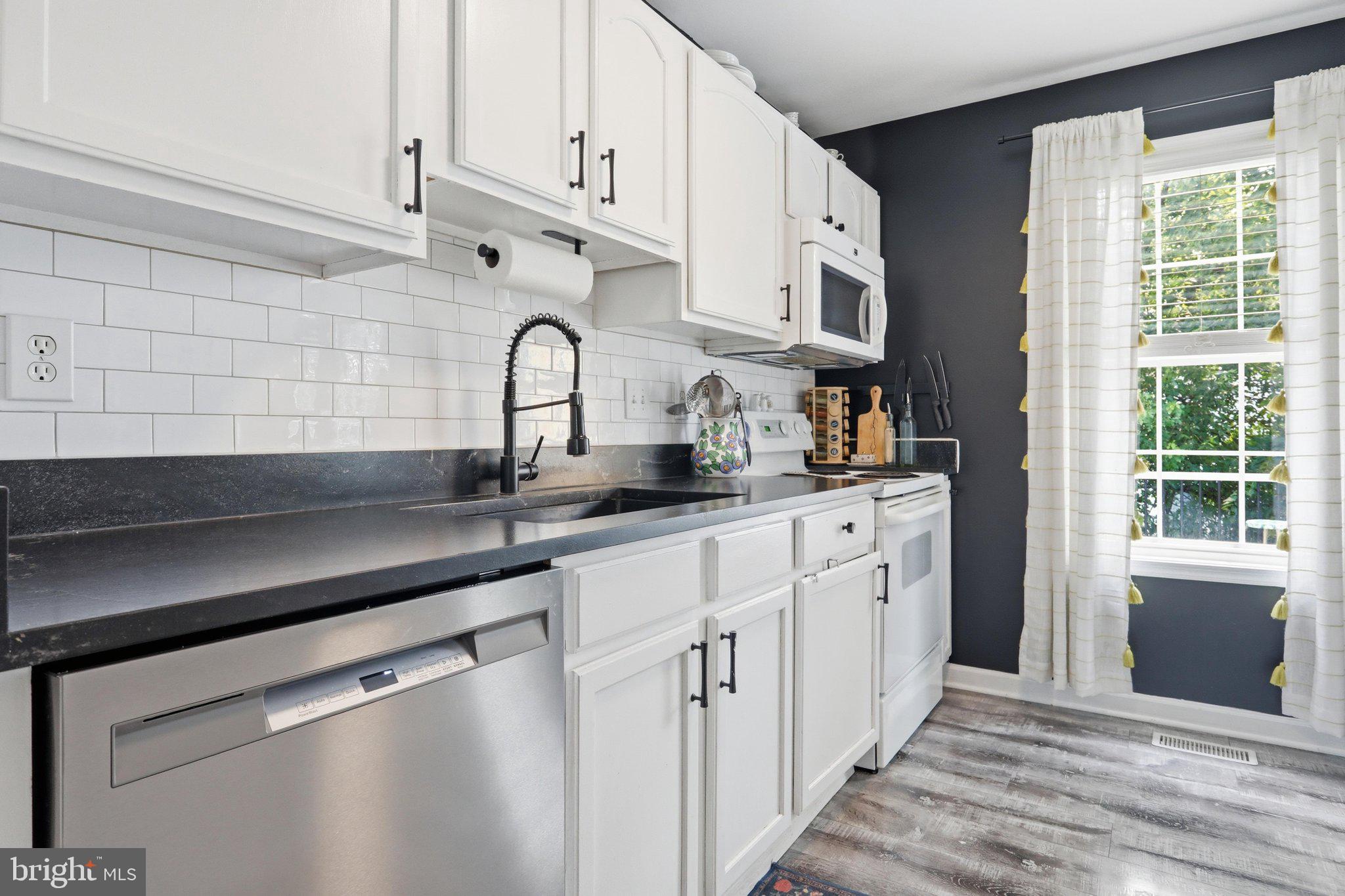 BRIAR RUN - Residential