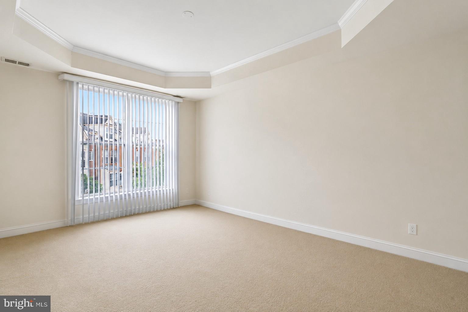 FORTNIGHTLY SQUARE - Residential