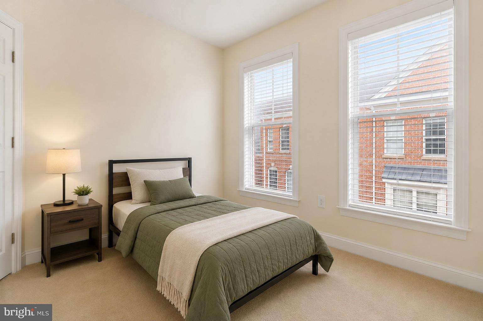 FORTNIGHTLY SQUARE - Residential