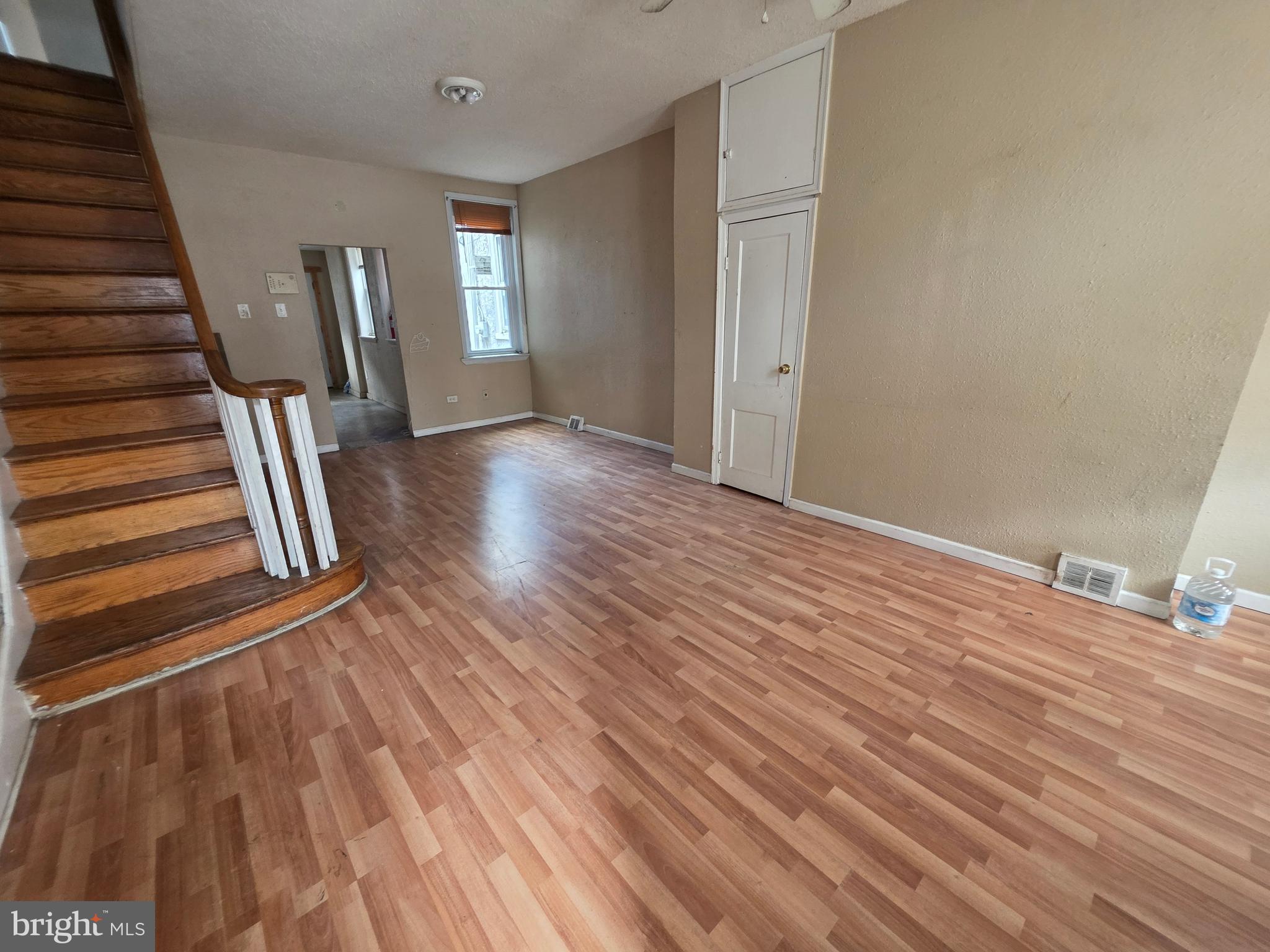 KENSINGTON - Residential