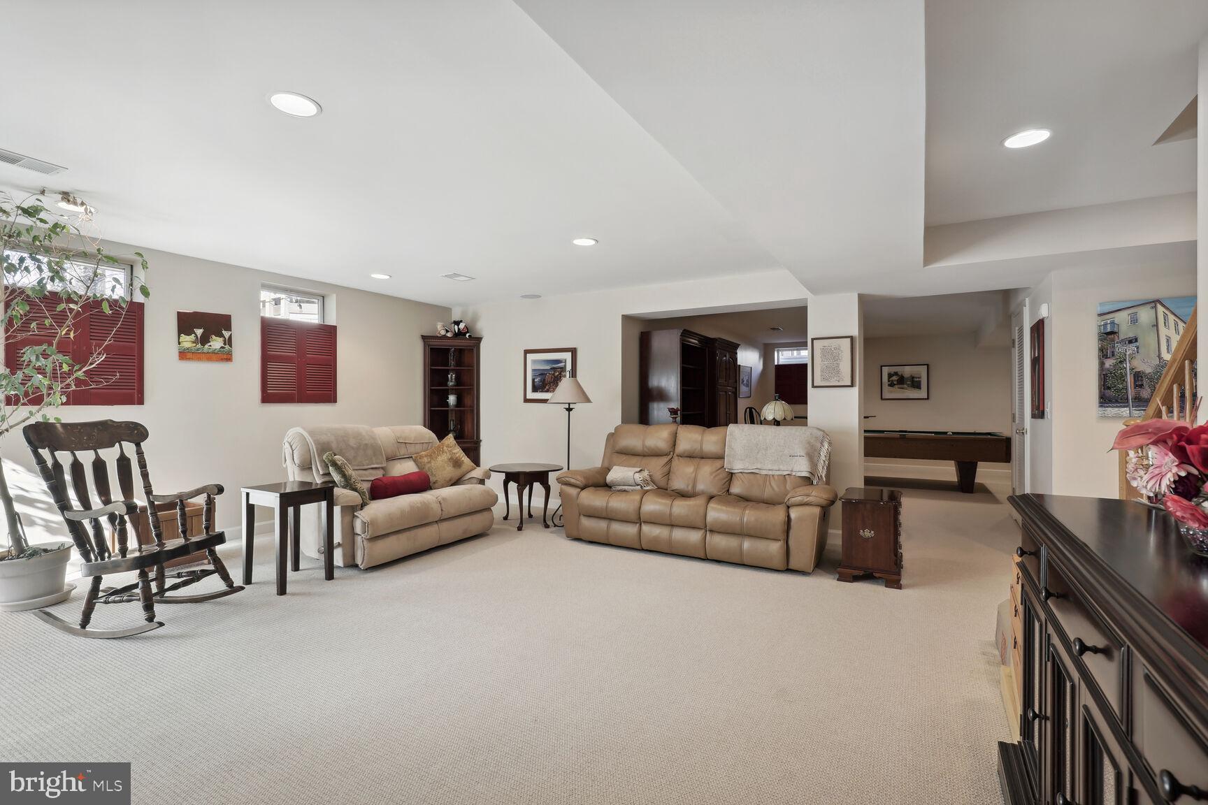 BERKSHIRE WOODS - Residential