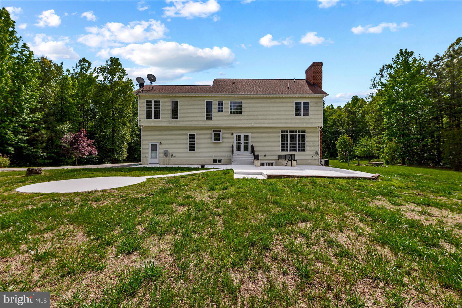 LAKELAND WOODS - Residential