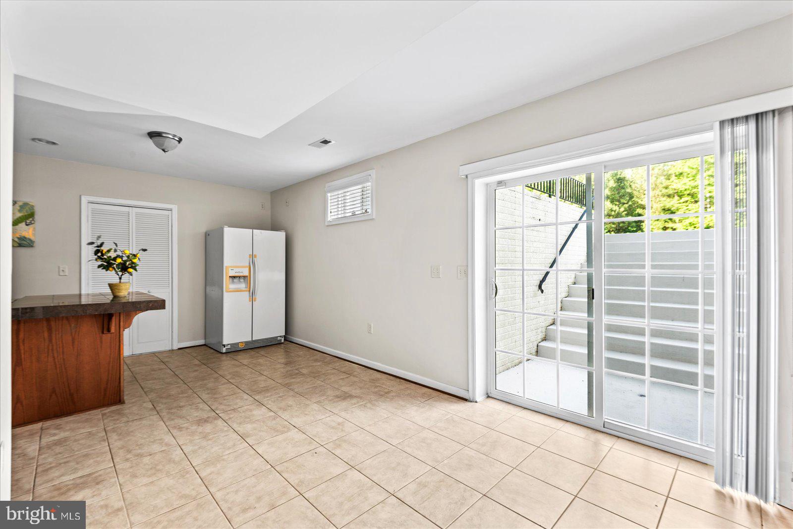 LAKELAND WOODS - Residential