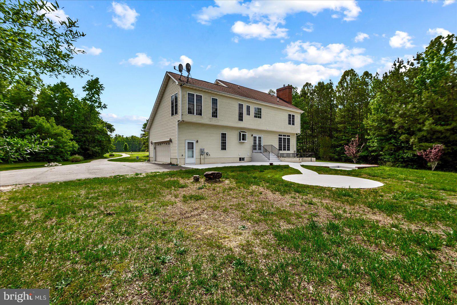 LAKELAND WOODS - Residential
