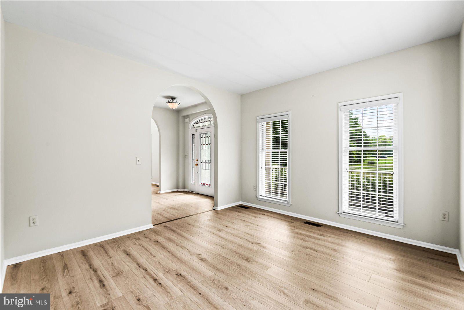 LAKELAND WOODS - Residential