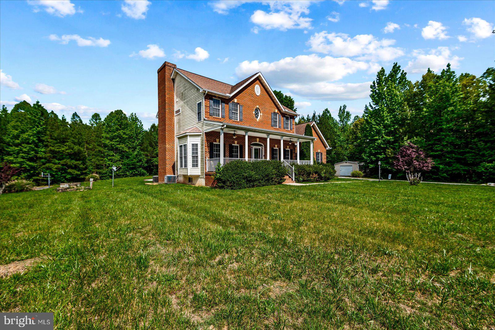 LAKELAND WOODS - Residential