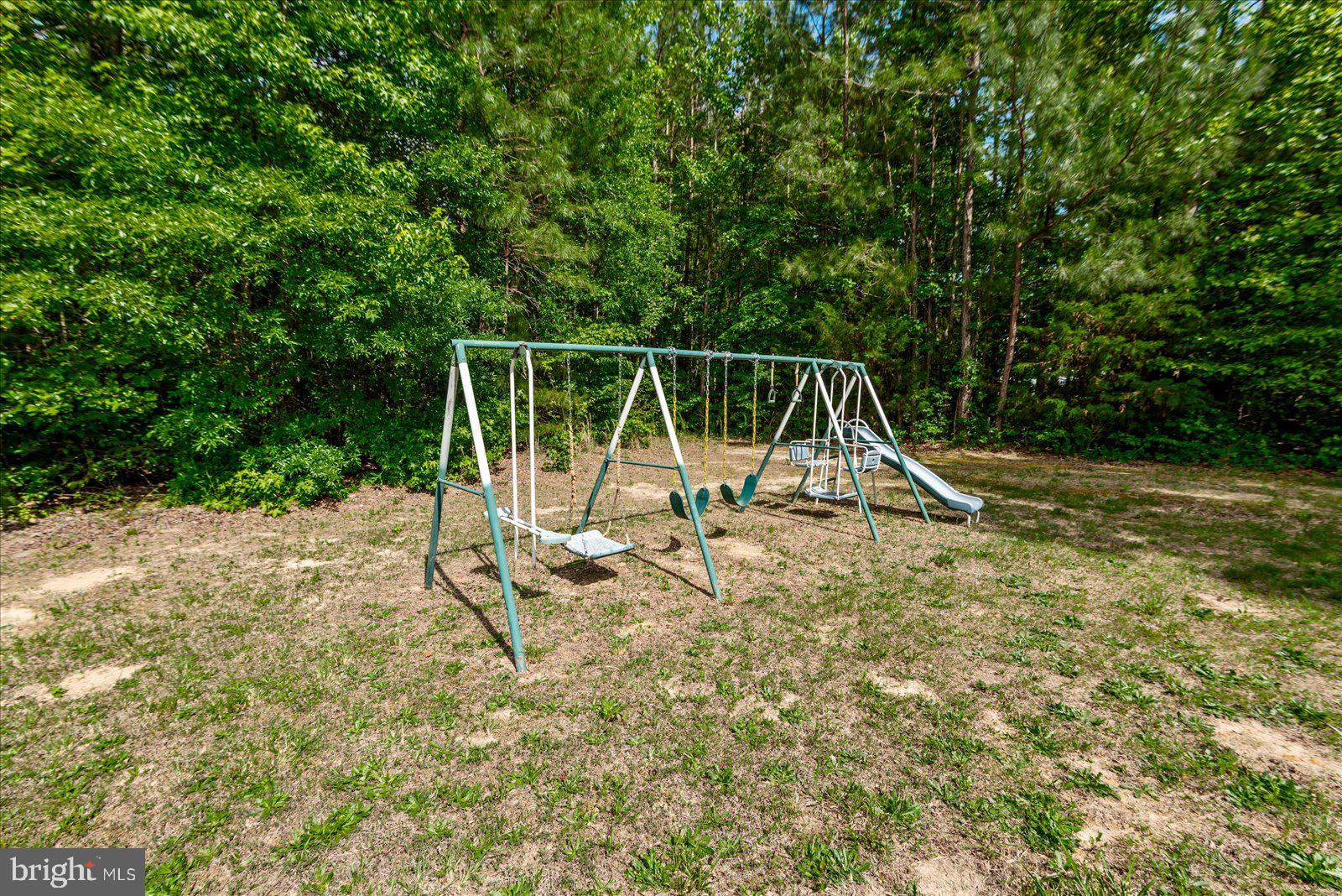 LAKELAND WOODS - Residential