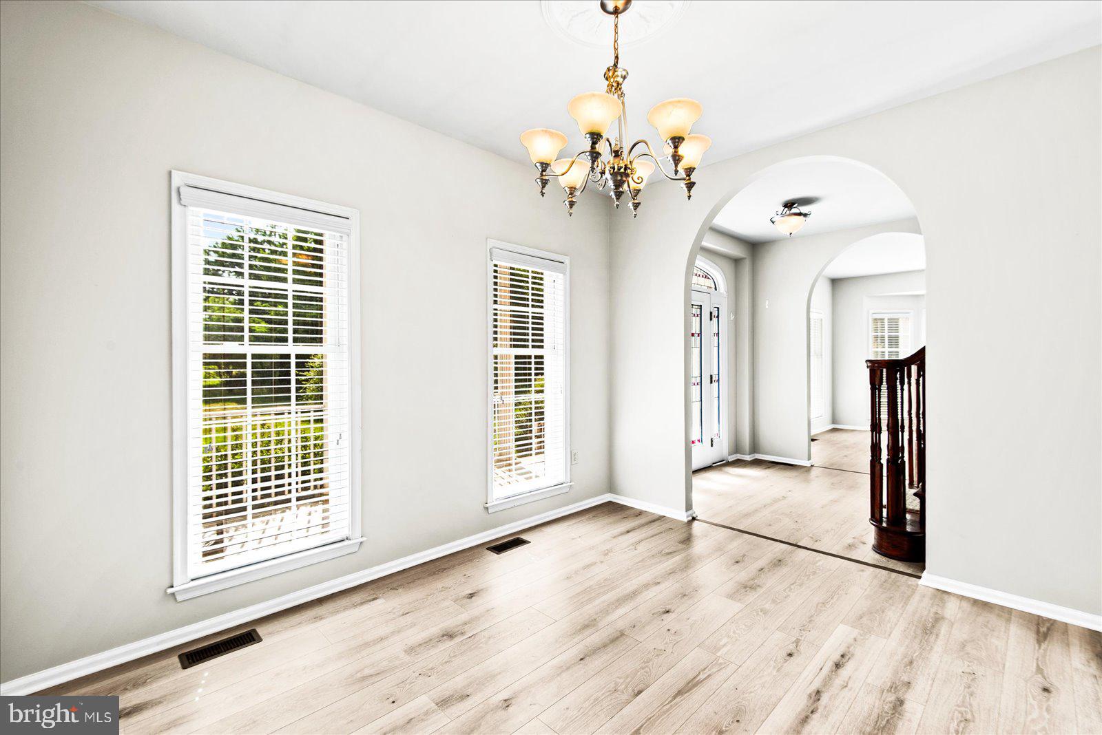 LAKELAND WOODS - Residential