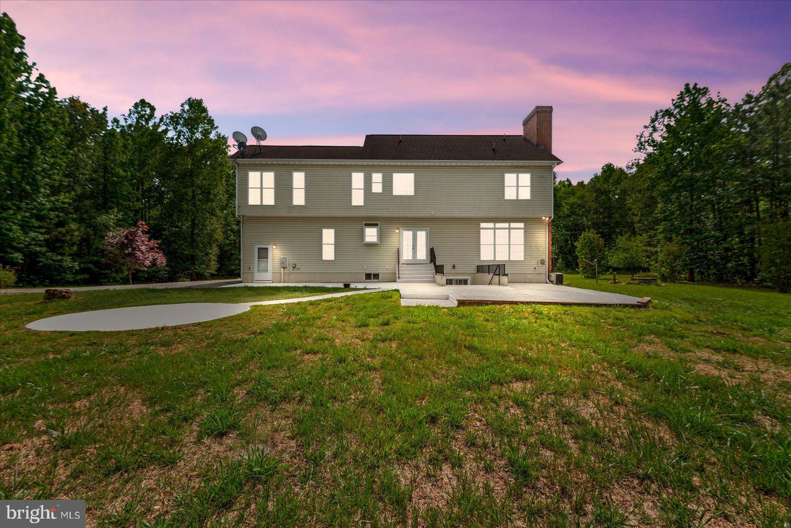 LAKELAND WOODS - Residential