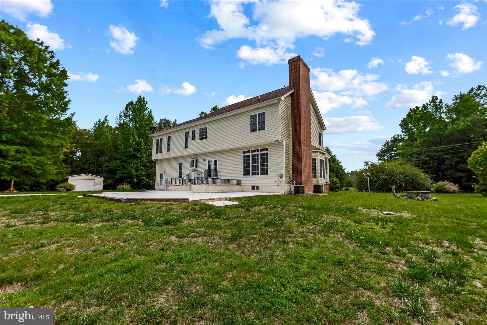 LAKELAND WOODS - Residential