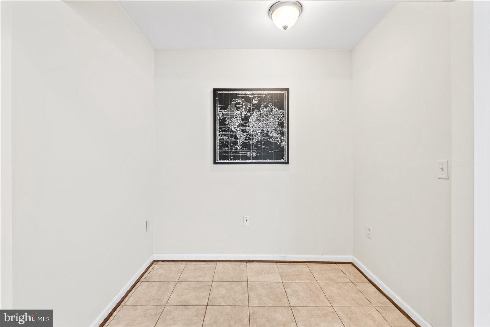 LAKELAND WOODS - Residential
