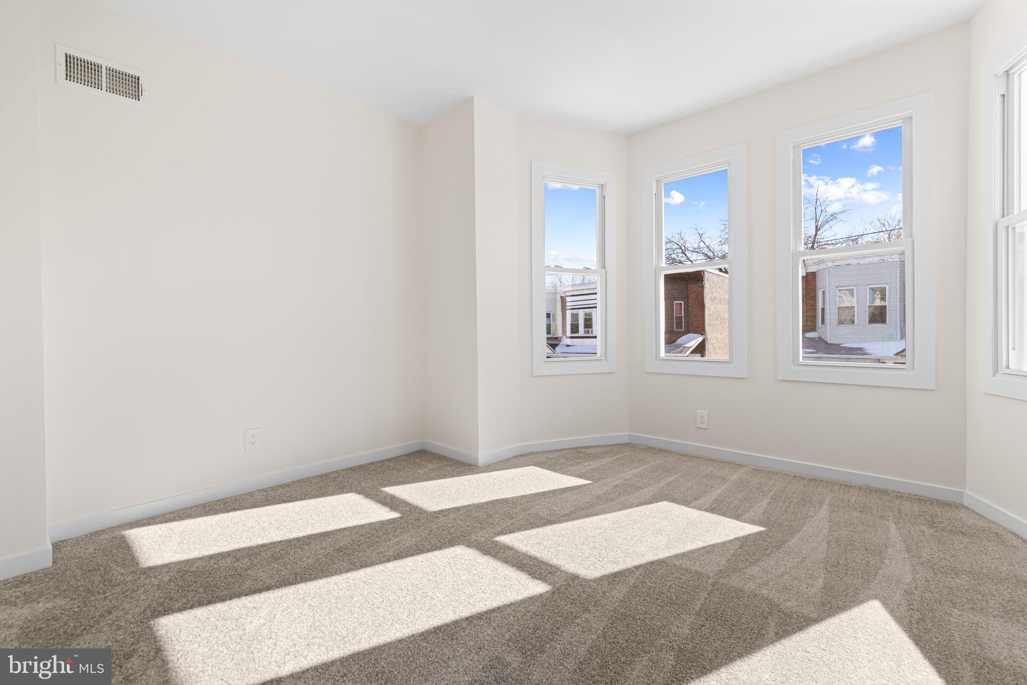 MANTUA - Residential