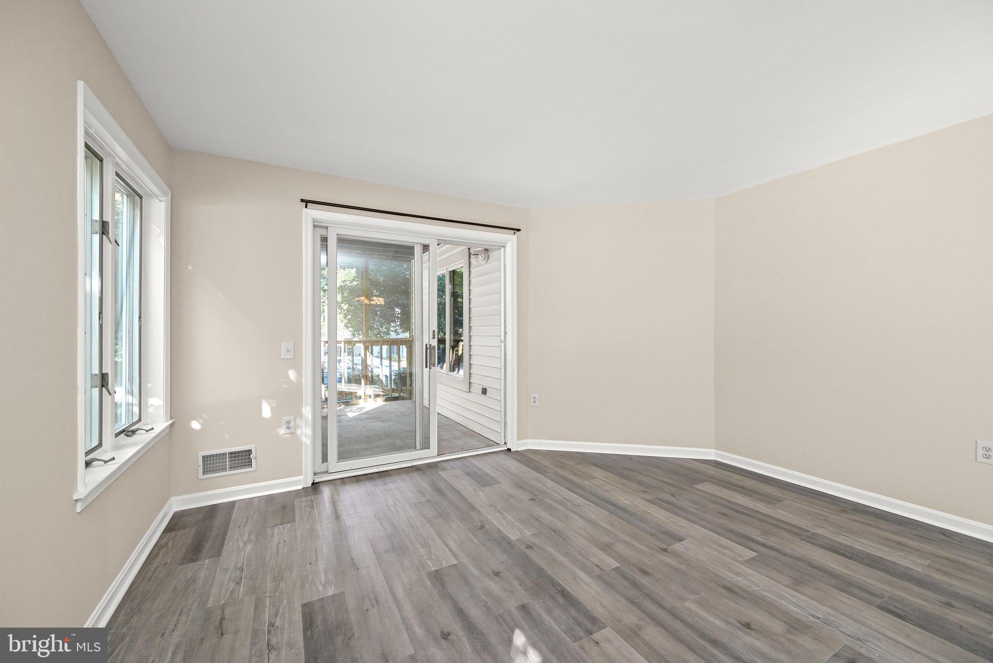 PARRS RIDGE - Residential