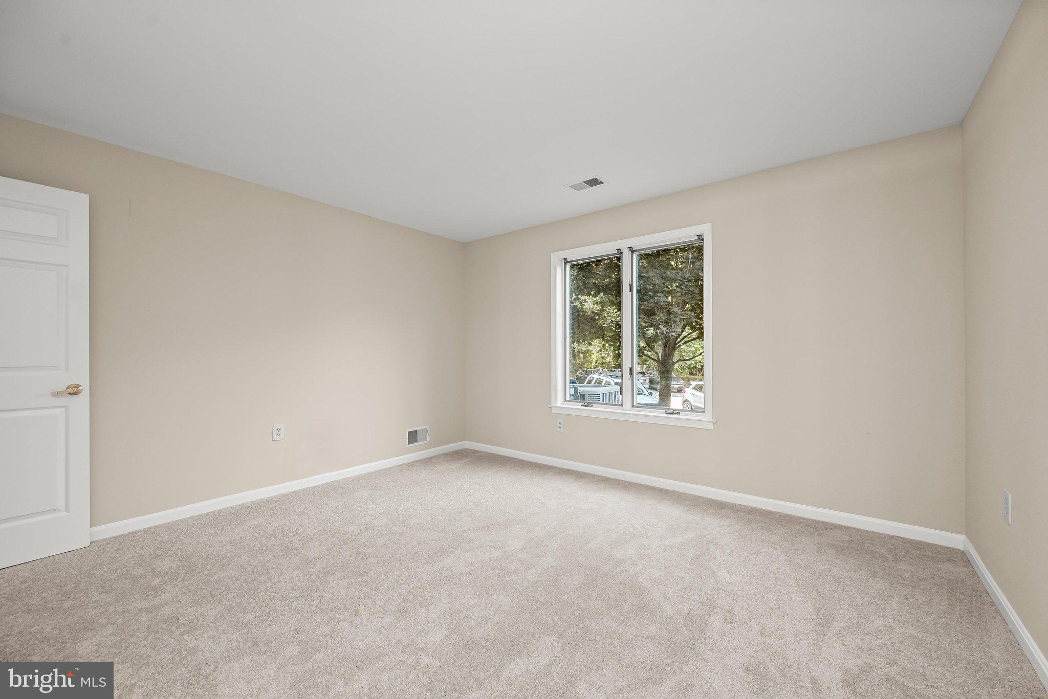 PARRS RIDGE - Residential